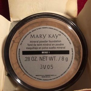 Mary Kay mineral powder foundation Make up